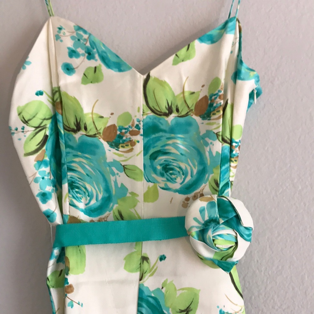 Dress! - Picture 2 of 4